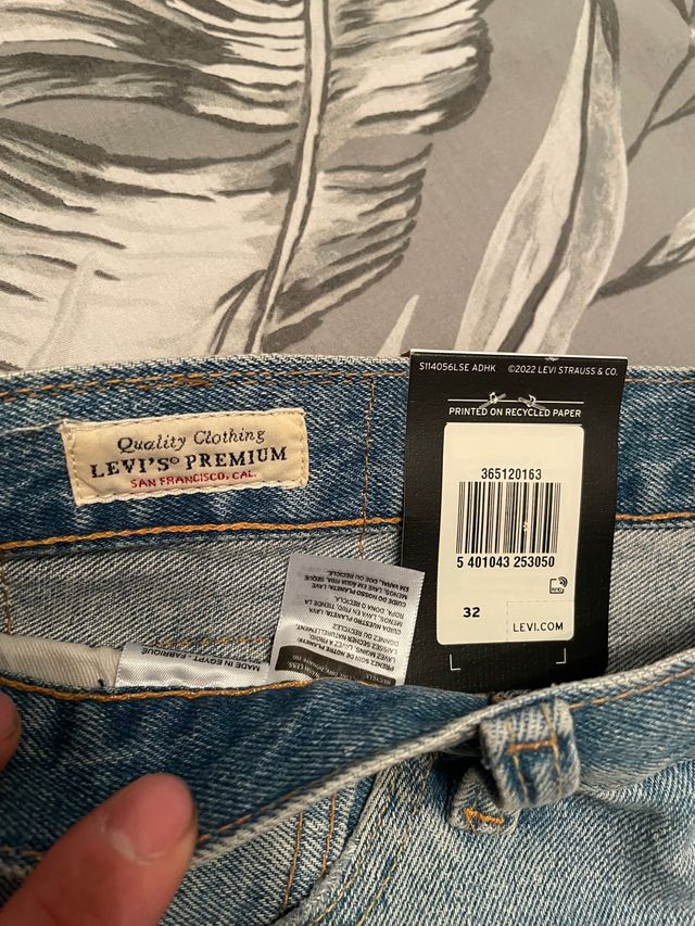 Pantalón vaquero corto