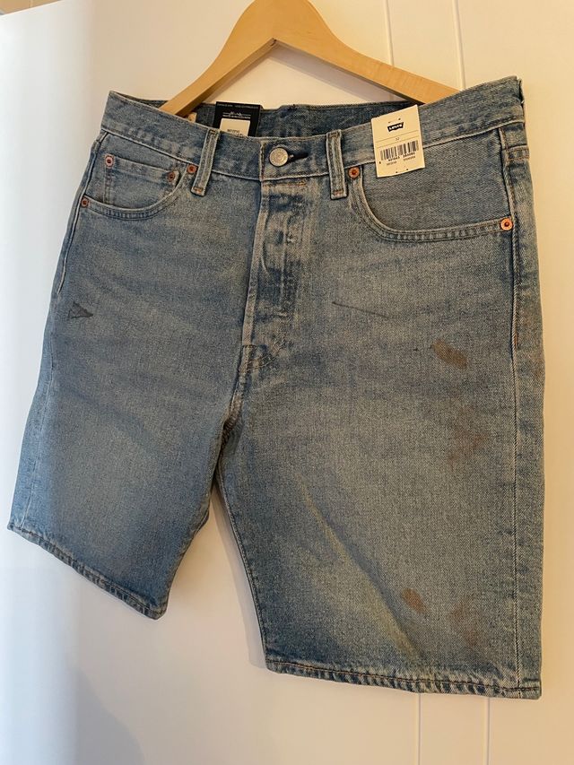 Pantalón vaquero corto