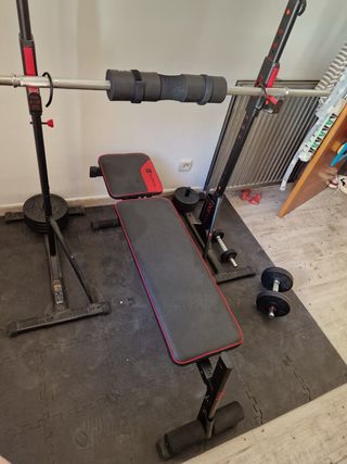 Banco de pesas con soporte para pesas