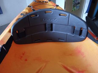 RESPALDO SEMIRRÍGIDO PARA KAYAK GRAN RESISTENCIA.