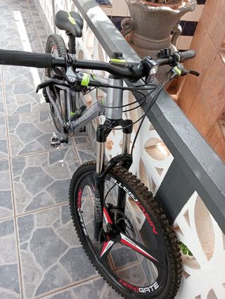 Bicicleta de montaña nueva