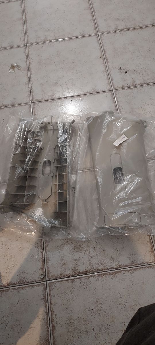 Moldura Pilar Suzuki Swift 3 NUEVO Y ORIGINAL