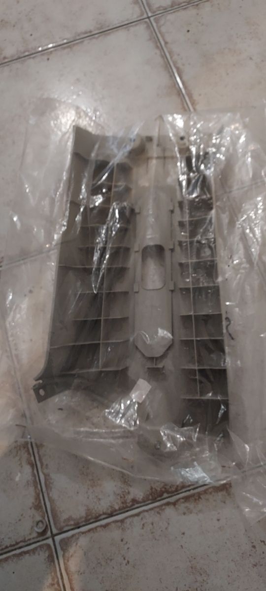 Moldura Pilar Suzuki Swift 3 NUEVO Y ORIGINAL