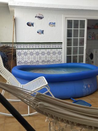 piscina 3 personas,  con filtro suelo y cubre