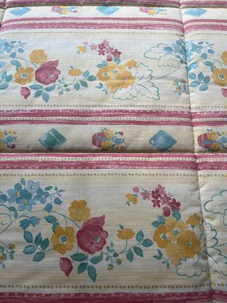 Edredón 1,35 con volantes y cojín