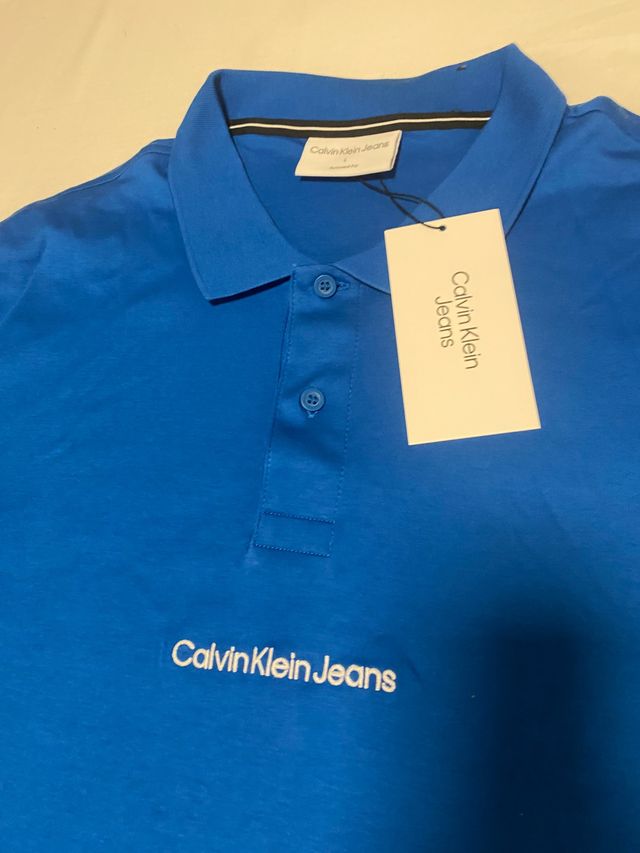 Polo a Estrenar Calvin Klein Talla L