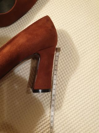 Zapato sin estrenar tacón 