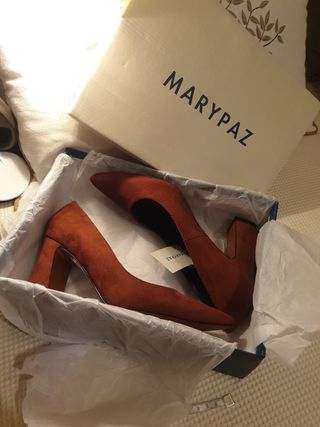 Zapato sin estrenar tacón 
