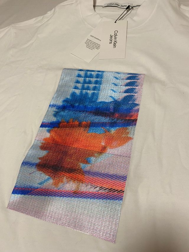 Camiseta a estrenar Calvin Klein talla L 