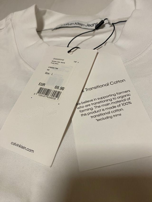 Camiseta a estrenar Calvin Klein talla L 