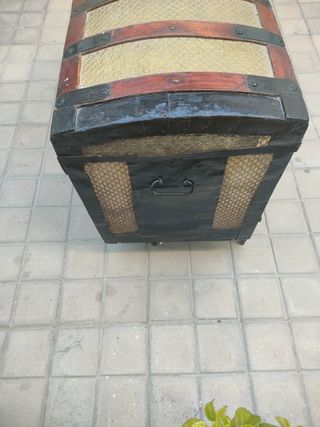 baúl antiguo