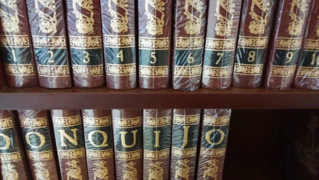 El Quijote con mueble