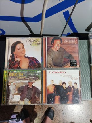 cd Alejandro Sanz,María del monte,julio iglesias,