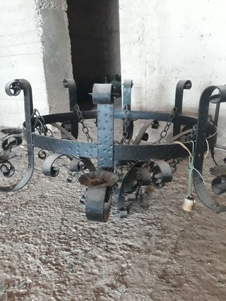 lámpara de forja auténtica