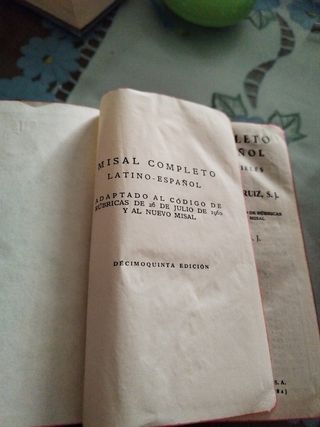 Misal latino español