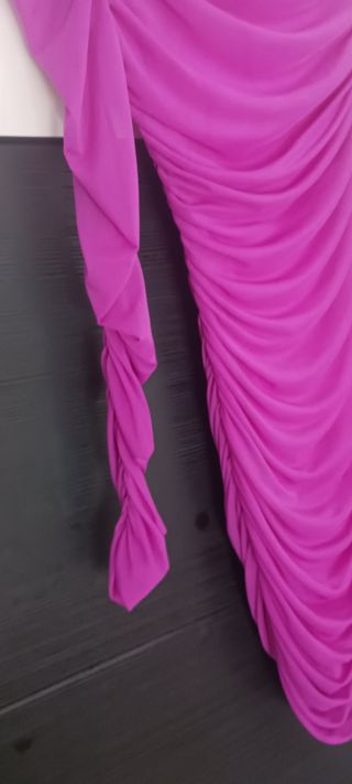 Vestido asimétrico talla S morado.