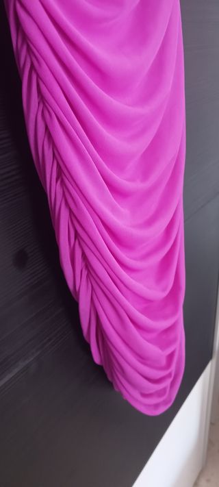 Vestido asimétrico talla S morado.