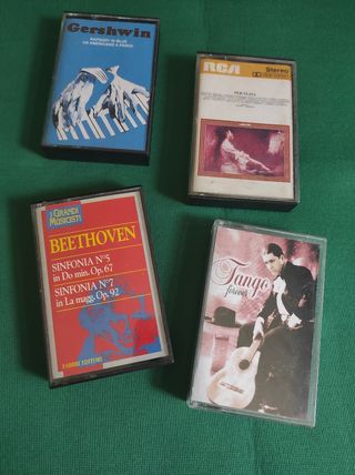 4 musicassette vintage.