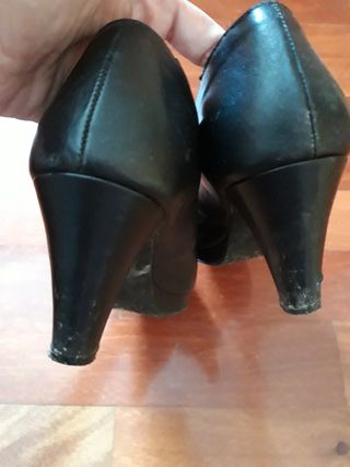 Zapatos mujer tacón negros. T.38