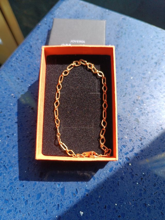 Pulsera chapado en oro