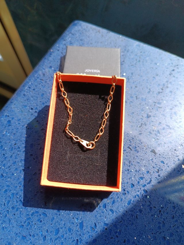 Pulsera chapado en oro