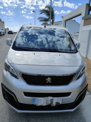 Peugeot Traveller 2019