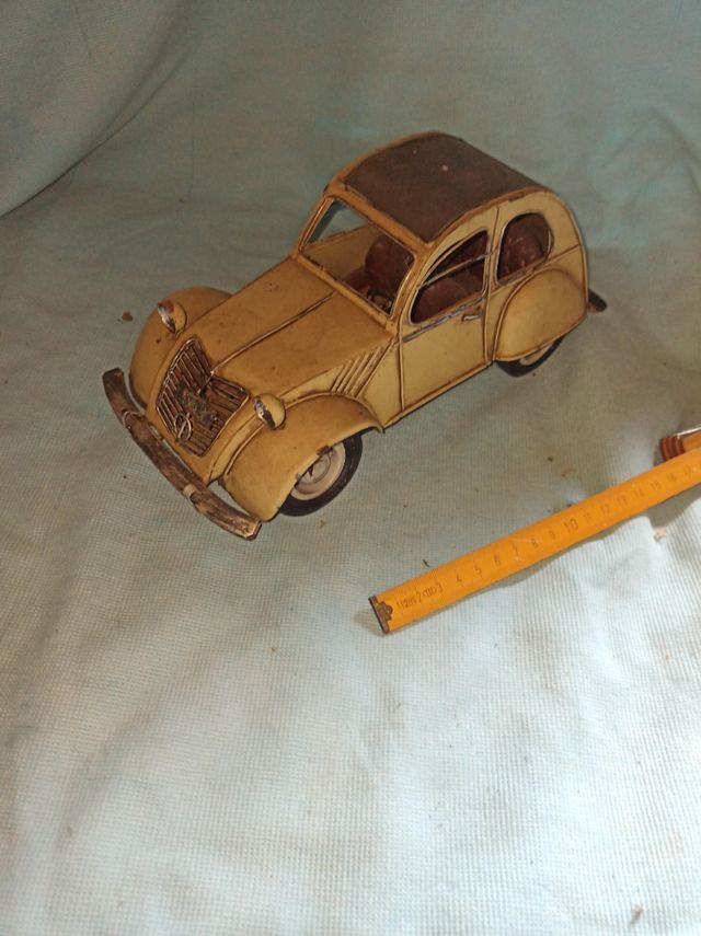 Citroen 2cv in latta smaltata