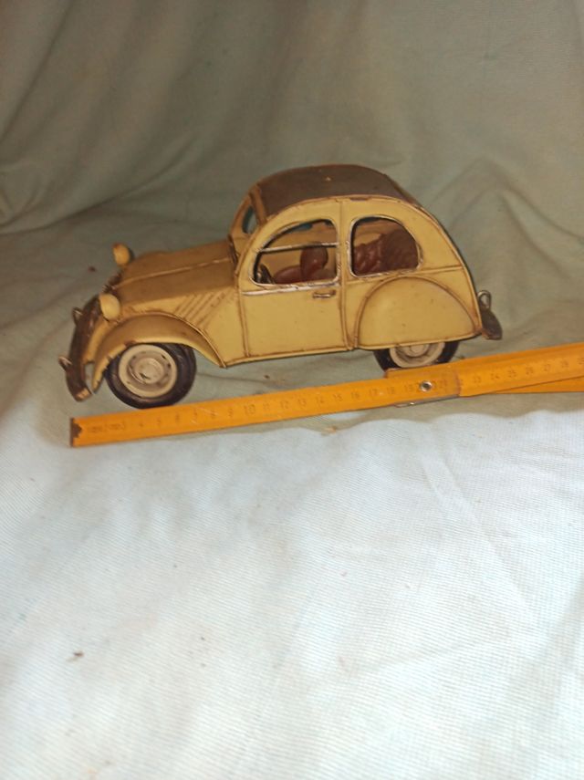 Citroen 2cv in latta smaltata