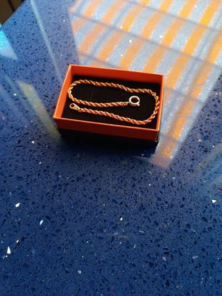Pulsera chapado en oro