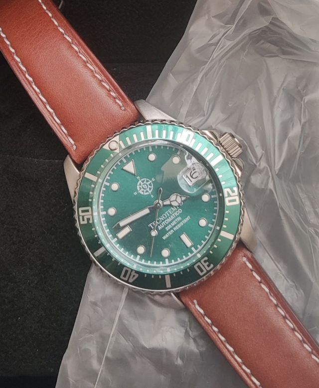 Tecnotempo automático sumergible200mts, seiko nh35