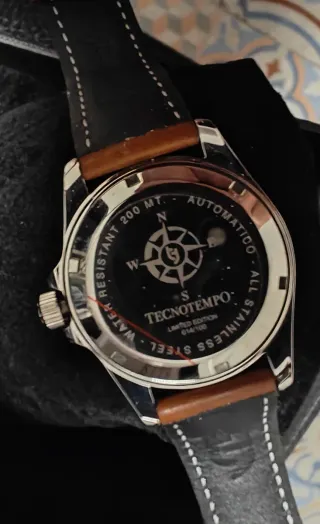 Tecnotempo automático sumergible200mts, seiko nh35