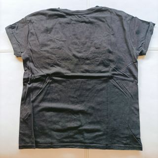 CAMISETA EN NEGRA