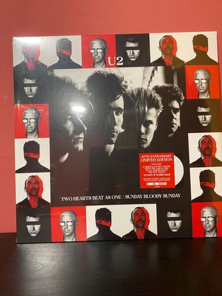 Vinilo U2 - Two Hearts Beat As One / Sunday Bloody