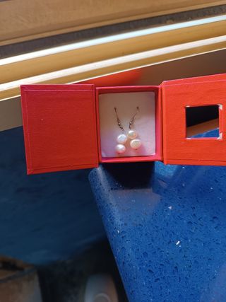 COLLAR Y PENDIENTES 