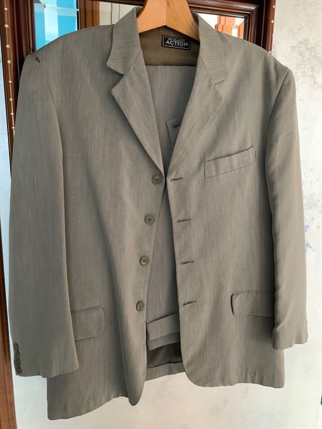 Completo uomo grigio chiaro, tg 50, made in Italy