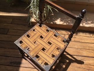 Pareja de sillas bajas