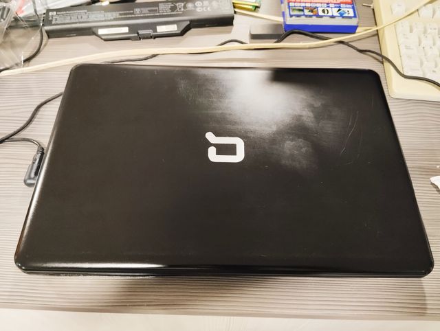 ➤ Computer HP Compaq con processore Intel