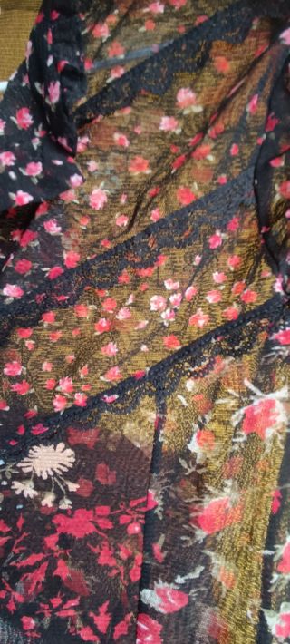 Camisa negra transparente de mujer