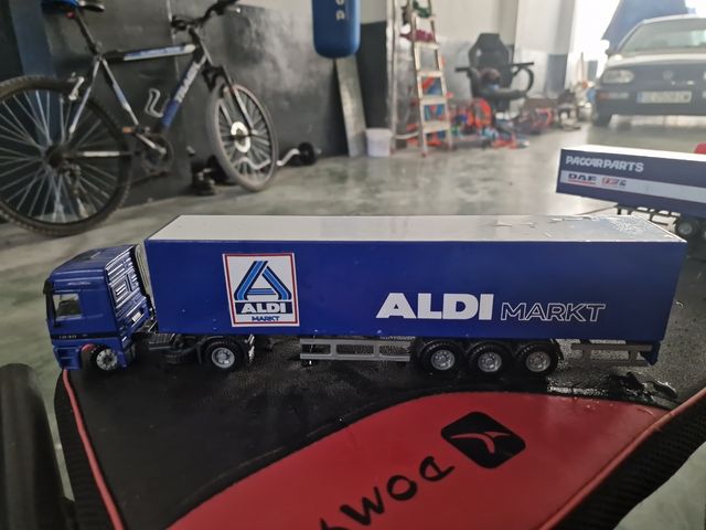 joal Mercedes con frigorifico