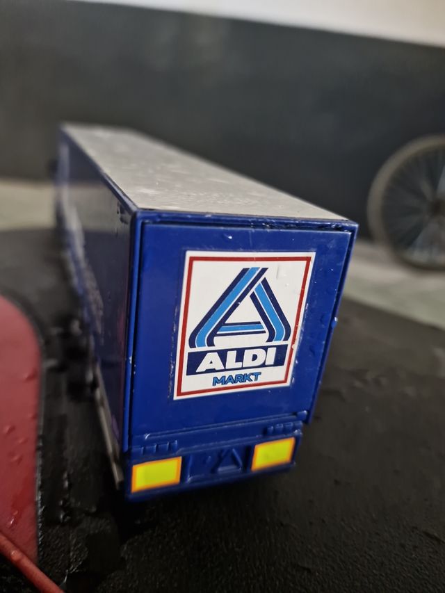 joal Mercedes con frigorifico