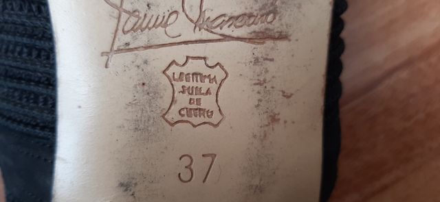 Zapatos negros planos