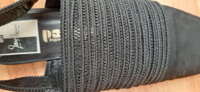 Zapatos negros planos