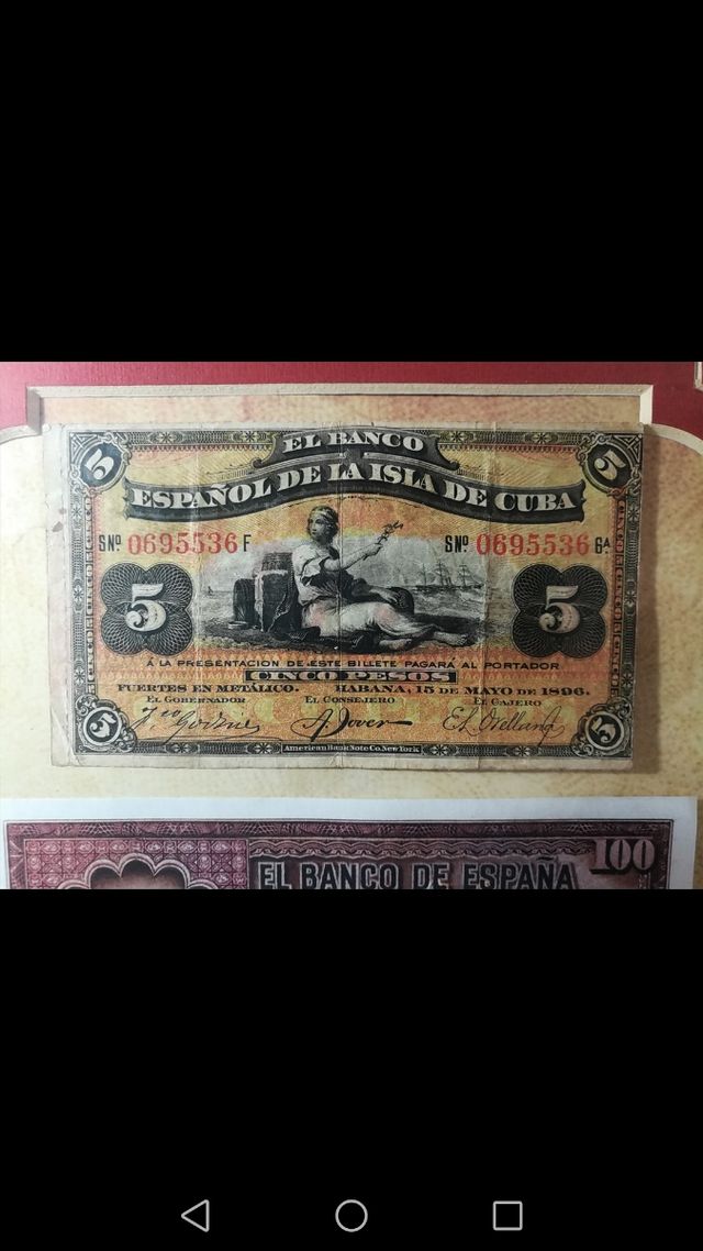 Montaje con billetes españoles espectacular