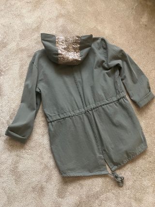 Chaqueta parka verde caqui