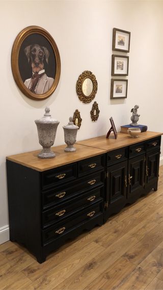 Mueble antiguo de madera