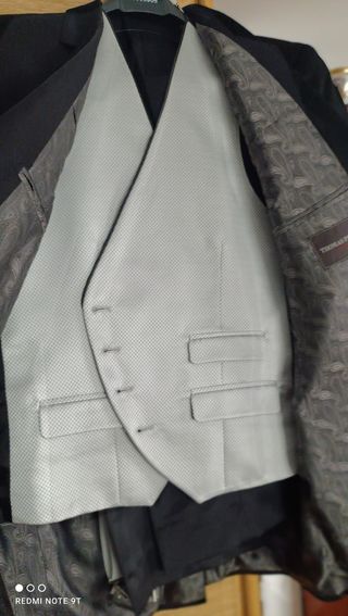 Traje de novio negro talla 48