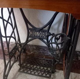 antigua-máquina-de-coser-Gritzner-V-de-1925