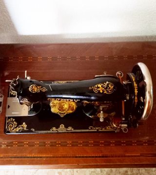 antigua-máquina-de-coser-Gritzner-V-de-1925