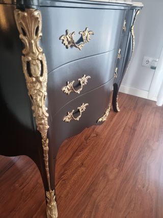Cómoda madera y mármol