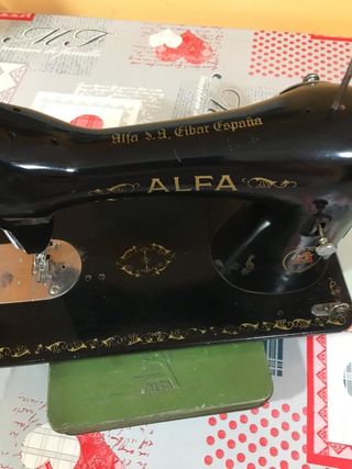 Maquina coser años 50